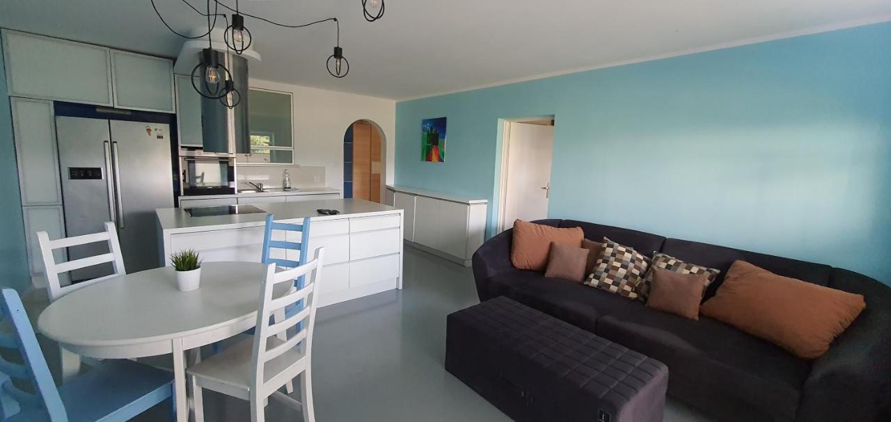Sopockie Santorini Apartment โซพอต ภายนอก รูปภาพ