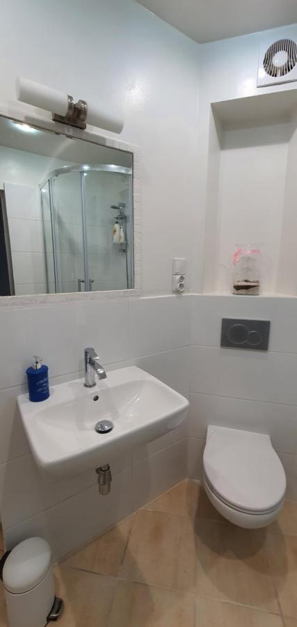Sopockie Santorini Apartment โซพอต ภายนอก รูปภาพ
